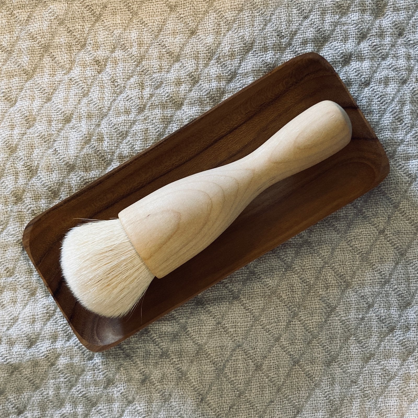 Kabuki Facial Brush